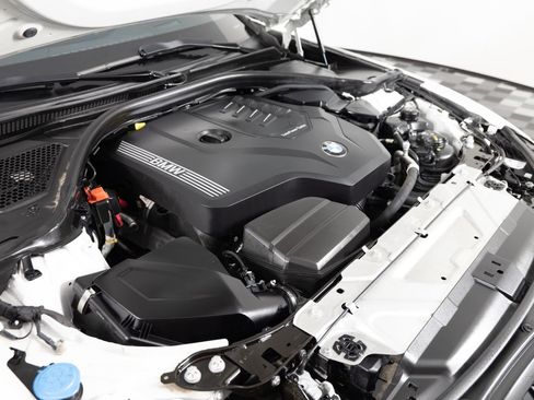 Used 2023 BMW 330i xDrive Sedan w/ M Sport Package AWD/4WD image 40