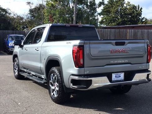 Used 2023 GMC Sierra 1500 SLT w/ SLT Premium Package image 7