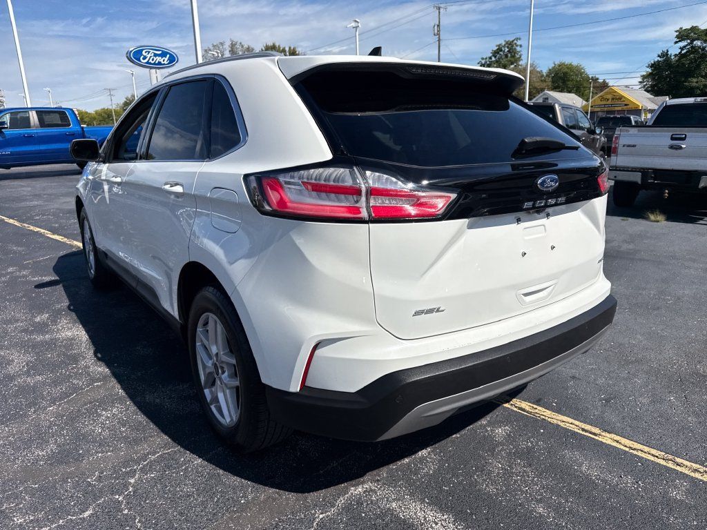 Used 2024 Ford Edge SEL AWD/4WD image 11