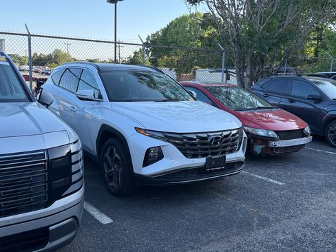 Used 2022 Hyundai Tucson Limited image 1