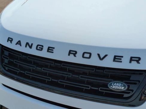 New 2026 Land Rover Range Rover Evoque S image 11