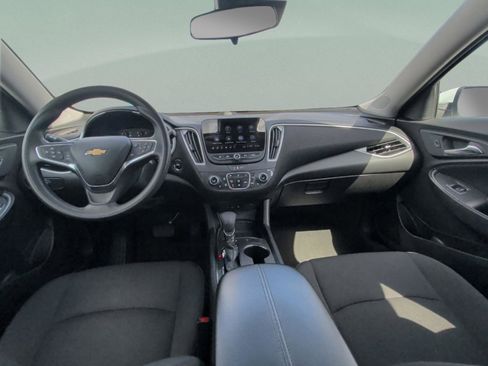 Used 2025 Chevrolet Malibu LT image 25