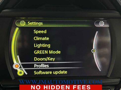 Used 2015 MINI Cooper 4-Door Hardtop image 28