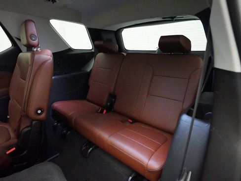 Used 2018 Chevrolet Traverse High Country image 17