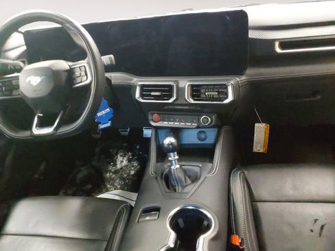 Used 2025 Ford Mustang GT Premium image 11