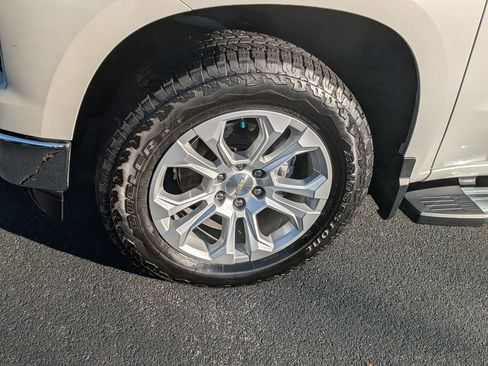 Certified 2022 Chevrolet Silverado 1500 LTZ image 12