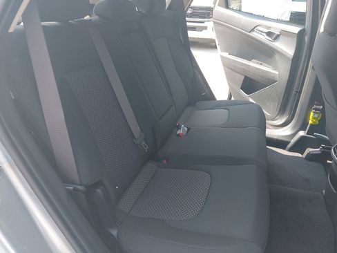 New 2025 Kia Sportage LX image 11