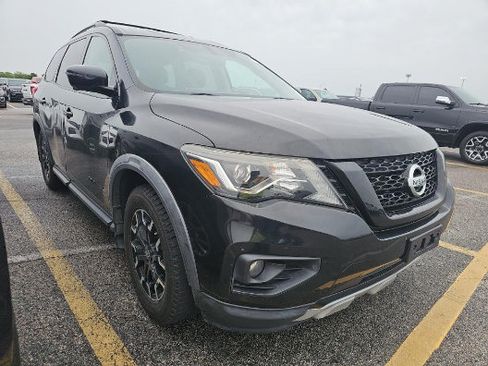 Used 2019 Nissan Pathfinder SL w/ Rock Creek Edition FWD image 3