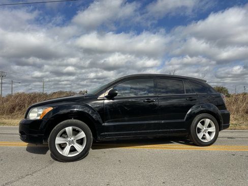 Used 2012 Dodge Caliber SXT image 2
