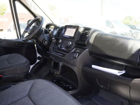 Used 2023 RAM ProMaster 2500 FWD image 28