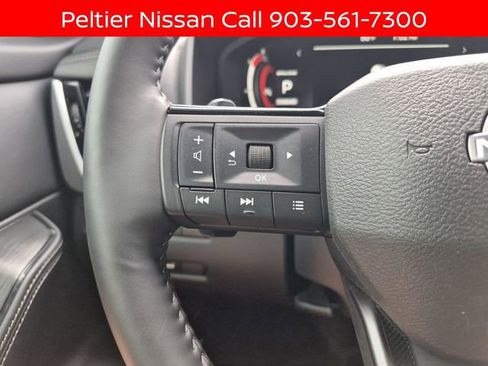 Certified 2025 Nissan Rogue SL FWD image 28