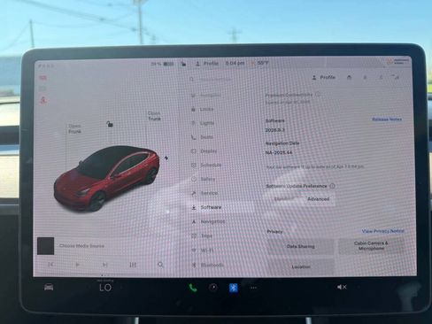 Used 2018 Tesla Model 3 Long Range image 13