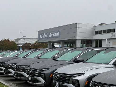 Used 2022 Chevrolet Colorado ZR2 image 9