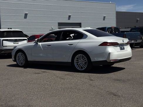 Used 2025 BMW 530i image 8