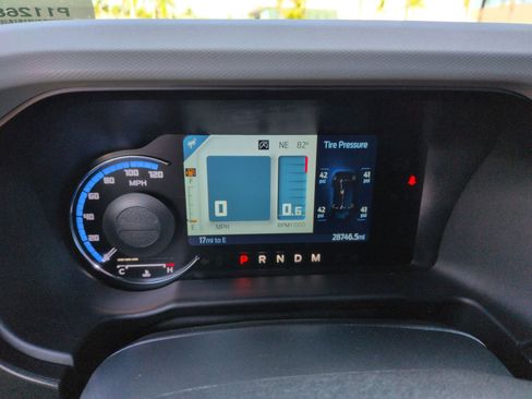 Used 2023 Ford Bronco Badlands w/ Sasquatch Package image 21