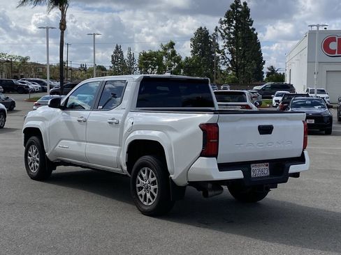Used 2024 Toyota Tacoma SR5 image 4
