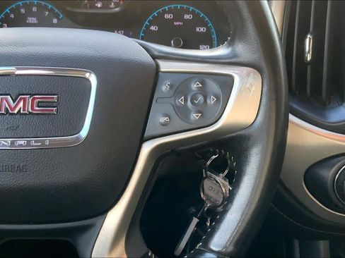 Used 2021 GMC Canyon Denali image 24