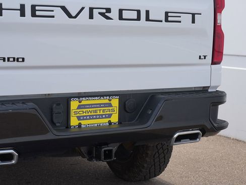 Used 2022 Chevrolet Silverado 1500 LT Trail Boss w/ Bed Protection Package AWD/4WD image 10