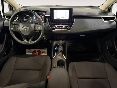 Used 2025 Toyota Corolla LE image 14
