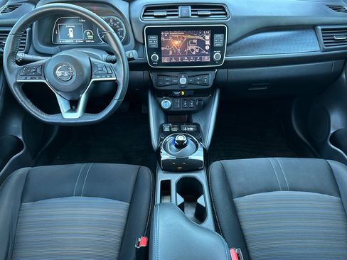 Used 2022 Nissan Leaf SV image 13