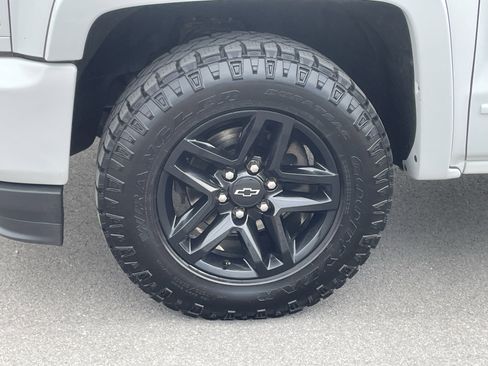 Used 2017 Chevrolet Silverado 1500 LT w/ All Star Edition AWD/4WD image 11