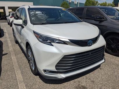 Used 2024 Toyota Sienna Platinum
