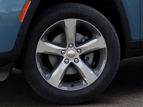 New 2026 Jeep Grand Cherokee Limited image 8