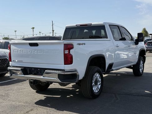 Used 2024 Chevrolet Silverado 2500 LT image 8