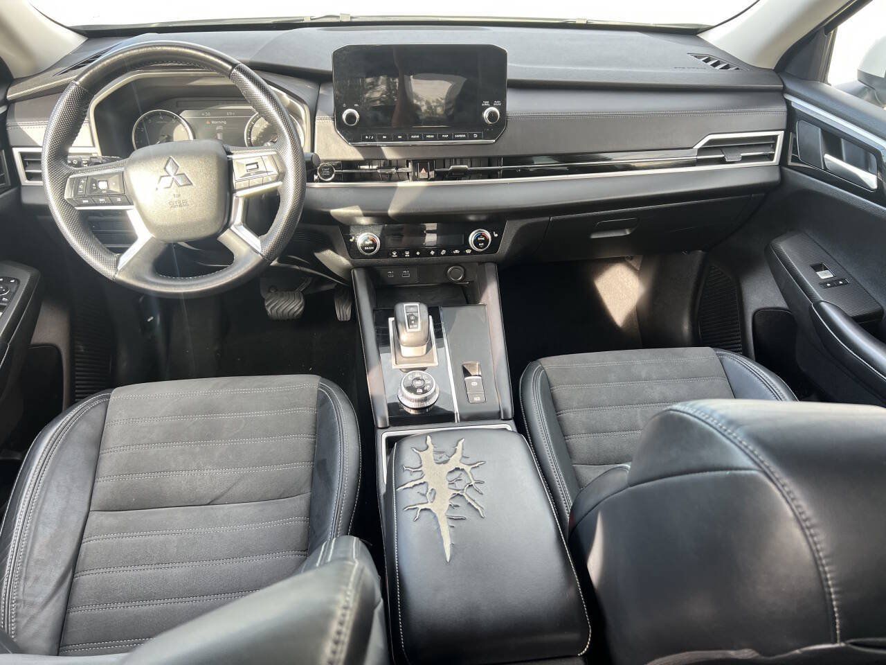 Used 2023 Mitsubishi Outlander SE AWD/4WD image 14