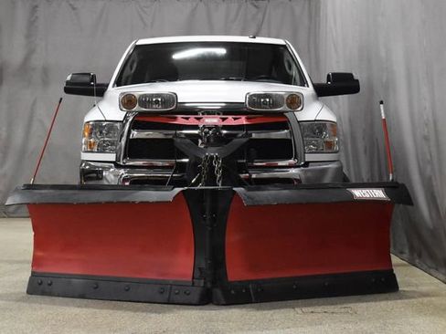 Used 2018 RAM 2500 Tradesman w/ Chrome Appearance Group image 4