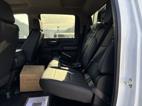 New 2026 Chevrolet Silverado 3500 W/T image 24