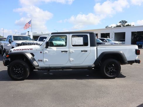 Used 2022 Jeep Gladiator Mojave image 5