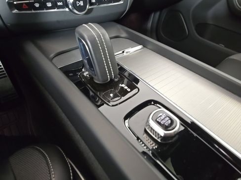 Certified 2022 Volvo XC60 T8 Polestar w/ Protection Package image 20