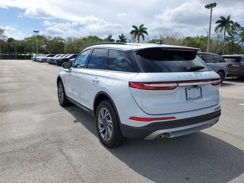 New 2026 Lincoln Corsair Premiere FWD image 3