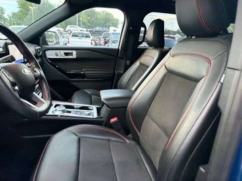 Used 2023 Ford Explorer ST-Line AWD/4WD image 19