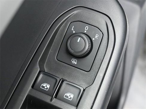 Used 2024 Volkswagen Taos SE image 12