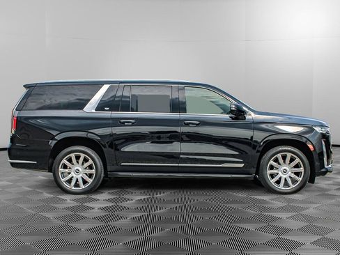 Used 2023 Cadillac Escalade ESV Premium Luxury AWD/4WD image 2