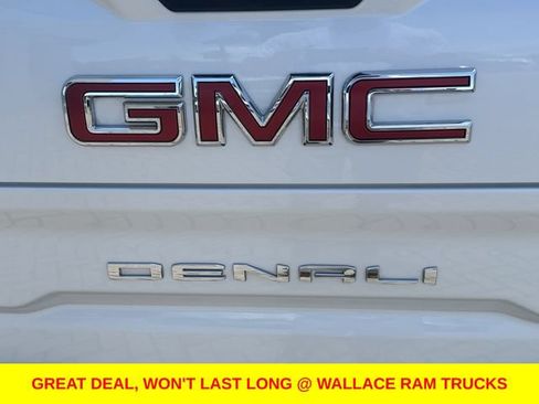 Used 2024 GMC Sierra 1500 Denali w/ Technology Package AWD/4WD image 11