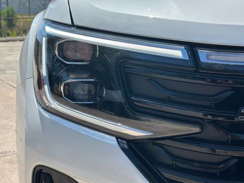 New 2026 Volkswagen Atlas Cross Sport SEL R-Line AWD/4WD image 44
