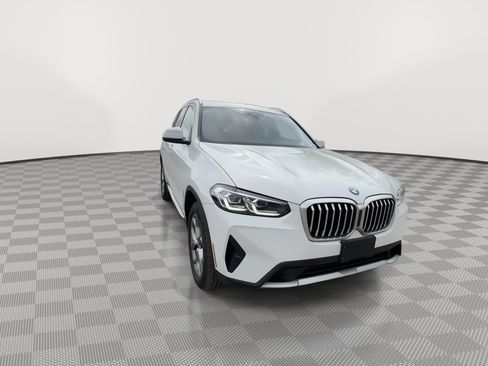 Used 2023 BMW X3 xDrive30i w/ Convenience Package AWD/4WD image 2