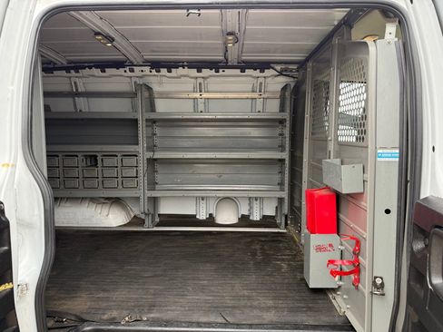 Used 2019 Chevrolet Express 2500 w/ Driver Convenience Package image 18