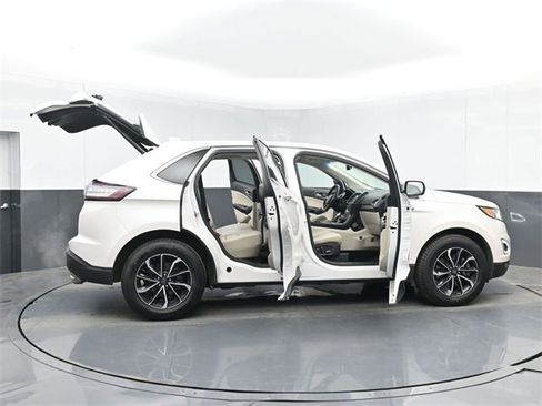 Used 2017 Ford Edge Titanium w/ Equipment Group 301A image 56