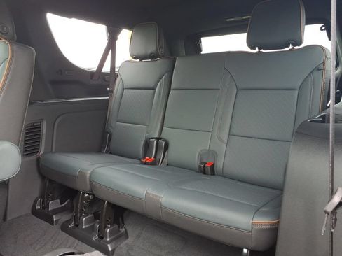New 2026 GMC Yukon XL AT4 w/ AT4 Premium Plus Package AWD/4WD image 15