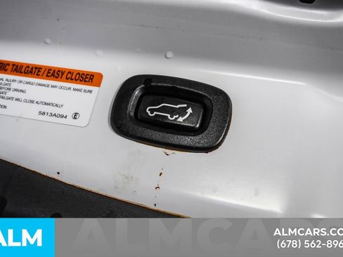 Used 2022 Mitsubishi Outlander SEL image 20