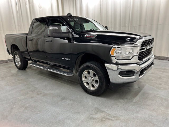 Used 2024 RAM 2500 Big Horn AWD/4WD image 1
