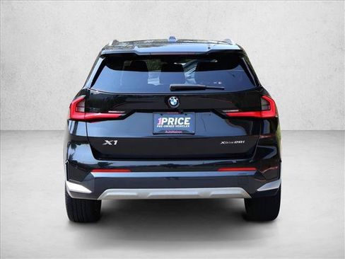 Used 2023 BMW X1 xDrive28i w/ Convenience Package AWD/4WD image 9