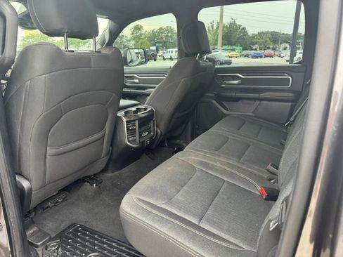Used 2020 RAM 1500 Big Horn AWD/4WD image 11