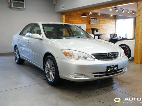 Used 2003 Toyota Camry LE image 3