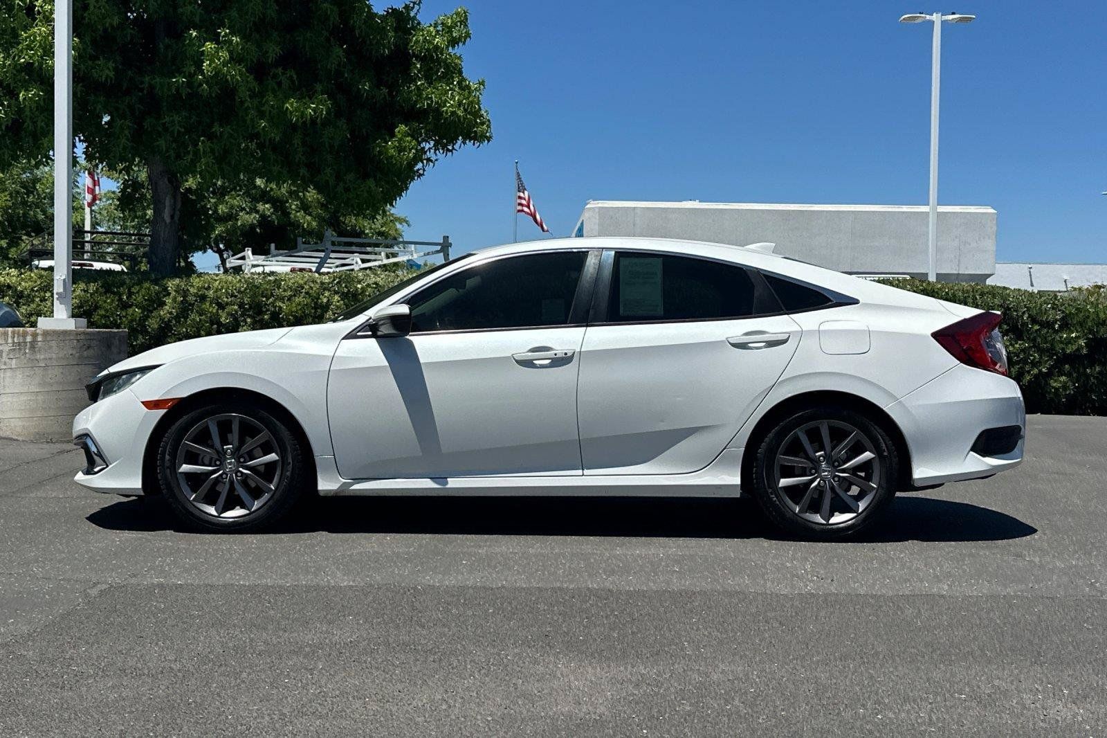 Used 2020 Honda Civic EX image 6