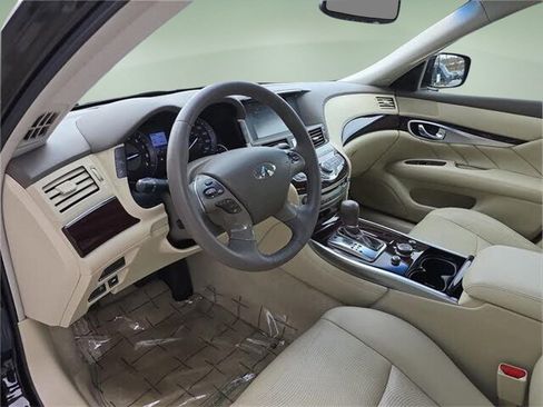 Used 2011 INFINITI M37 w/ Premium Pkg RWD image 21